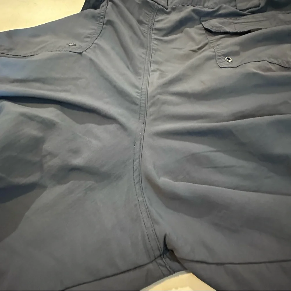 Bass Pro Shops Blue Cargo Shorts with Elastic Waistband waist‎ 48